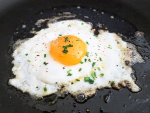Jajka są bogate w cholesterol